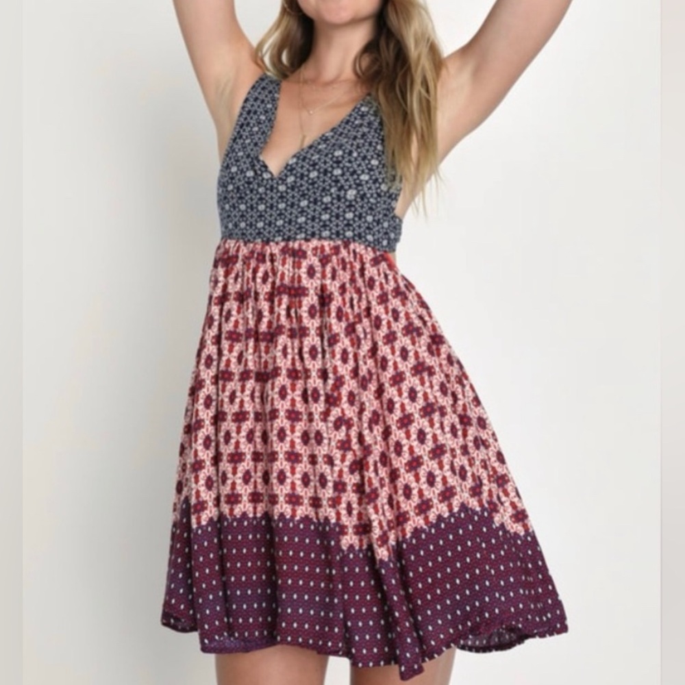 Lulus mini dress La Vie en Roses Navy Blue Red Floral Print tie back v-neck XS